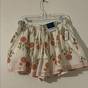 Old Navy Floral Women’s Skort  with Tassel Tie and Pockets Size Large NWT